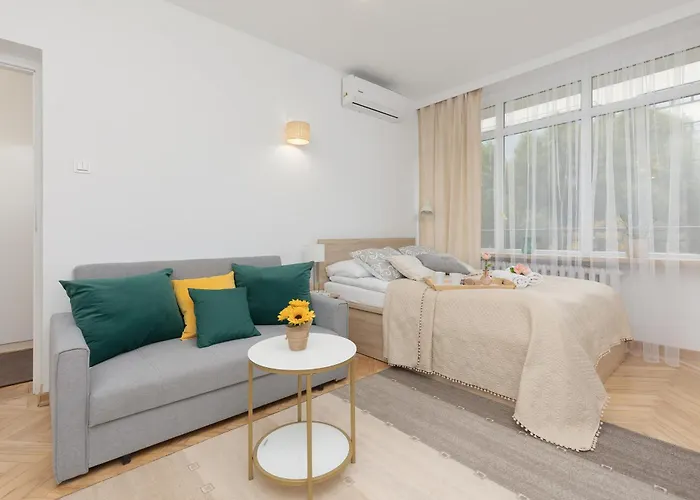 Bright Apartment Warsaw Srodmiescie By Noclegi Renters