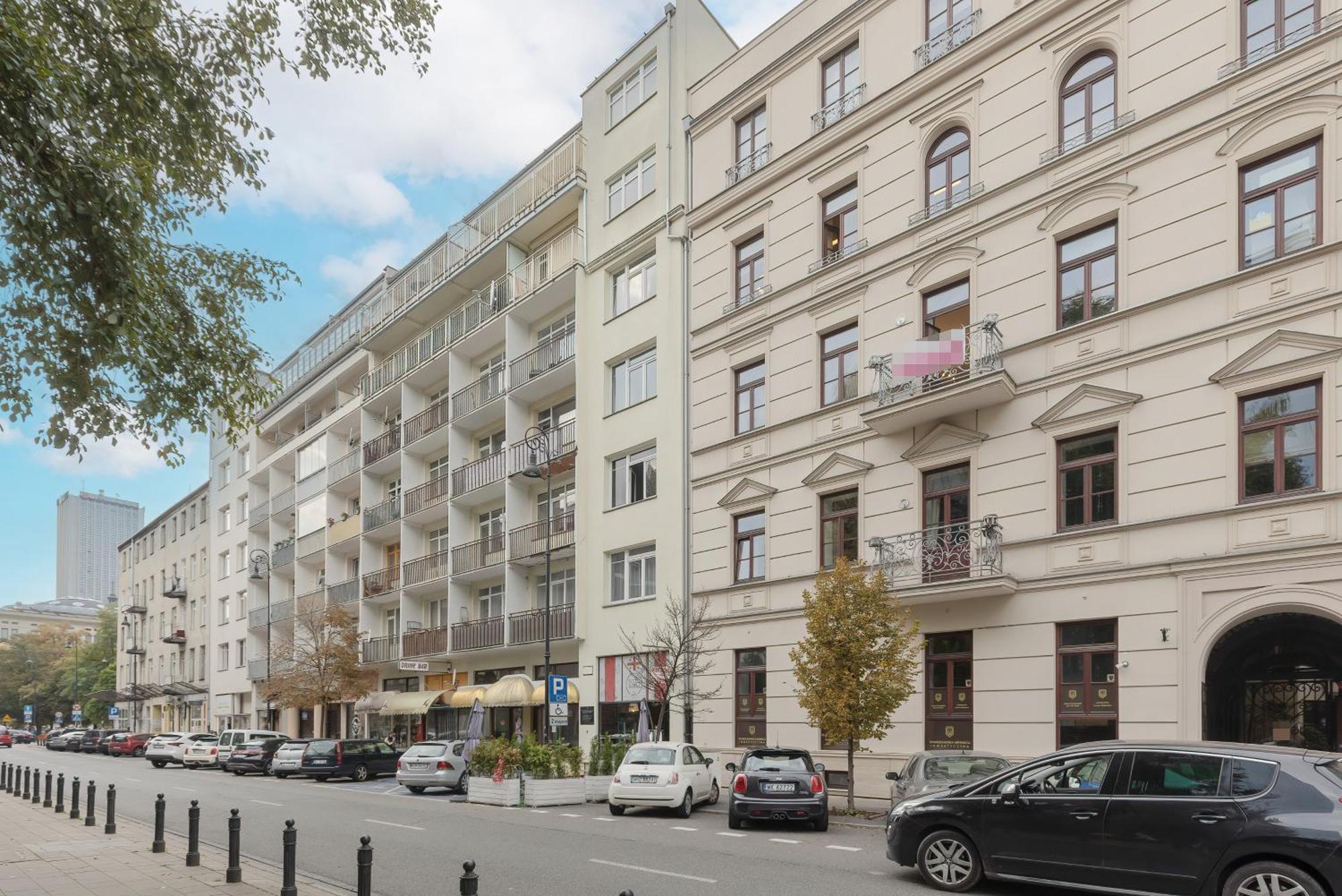 Apartment Bright Srodmiescie By Renters