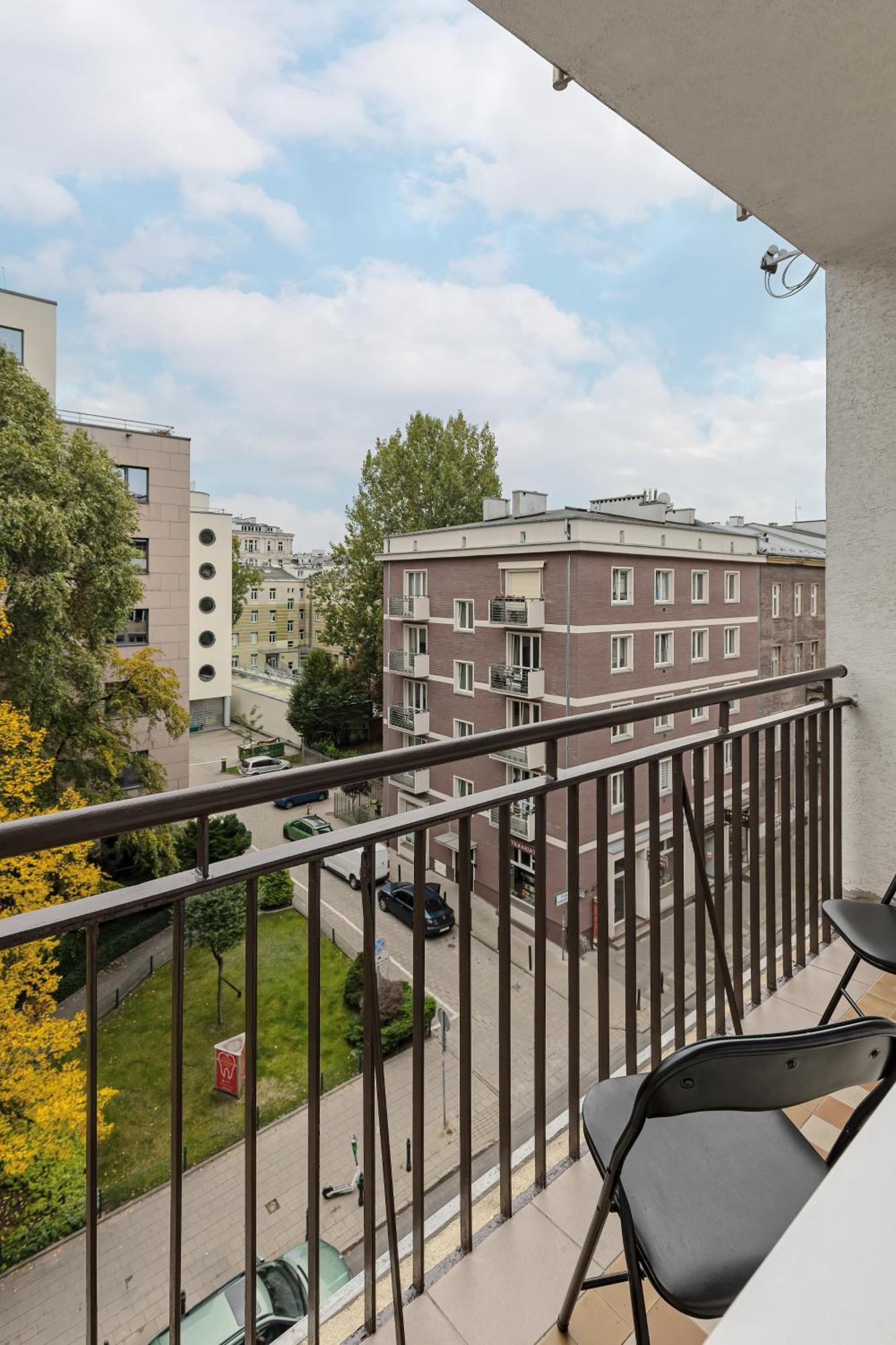 Bright Srodmiescie By Renters * Warschau